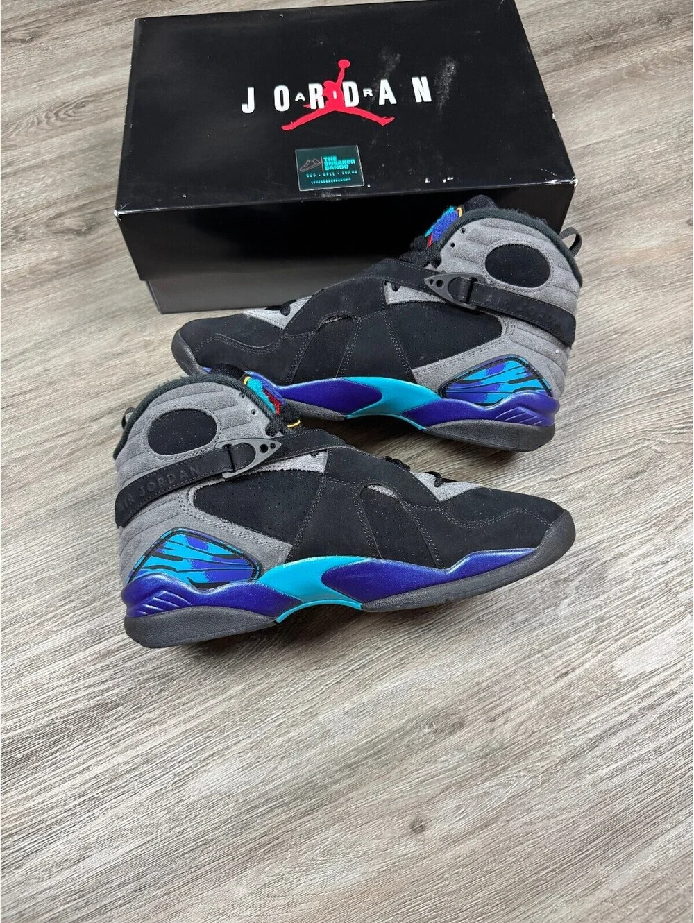 Size 10 - Jordan 8 Retro Aqua (2025)